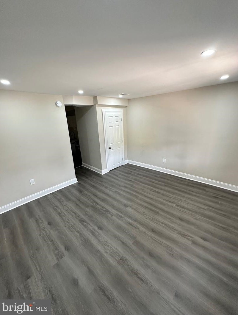 1319 Church St, Philadelphia, PA 19124-3903
