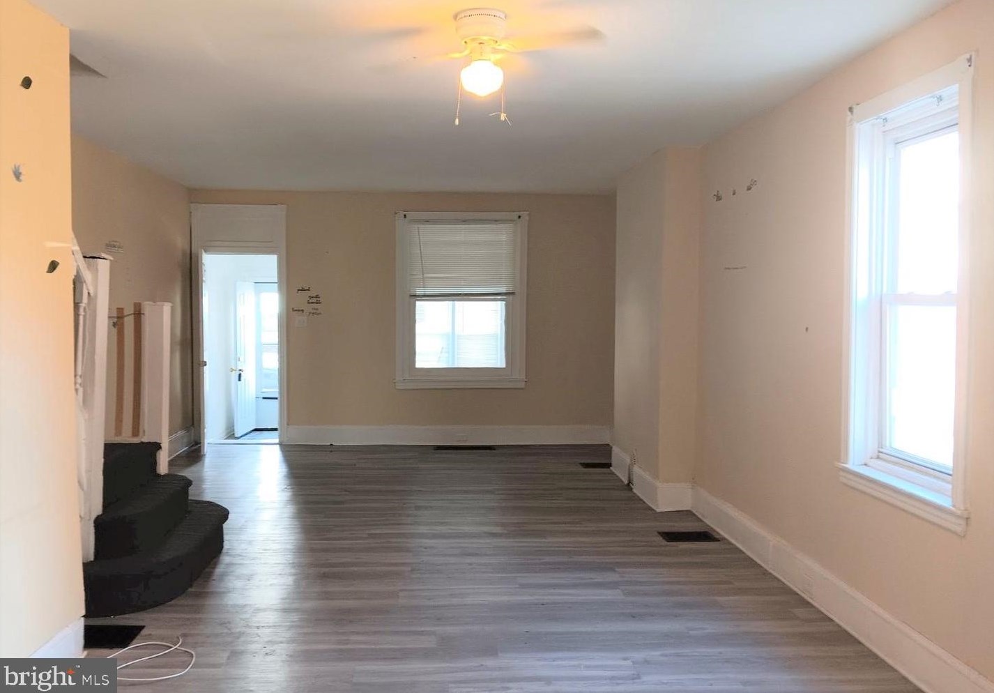 1648 Foulkrod St, Philadelphia, PA 19124-2739