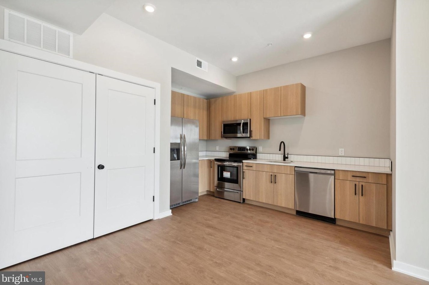 308 W Chelten Ave #502, Philadelphia, PA 19144