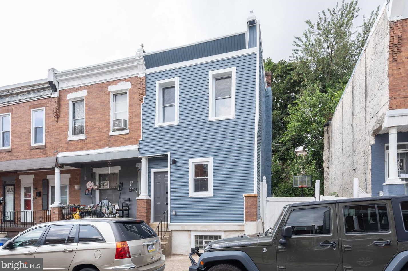 5536 Blakemore St, Philadelphia, PA 19138-1818