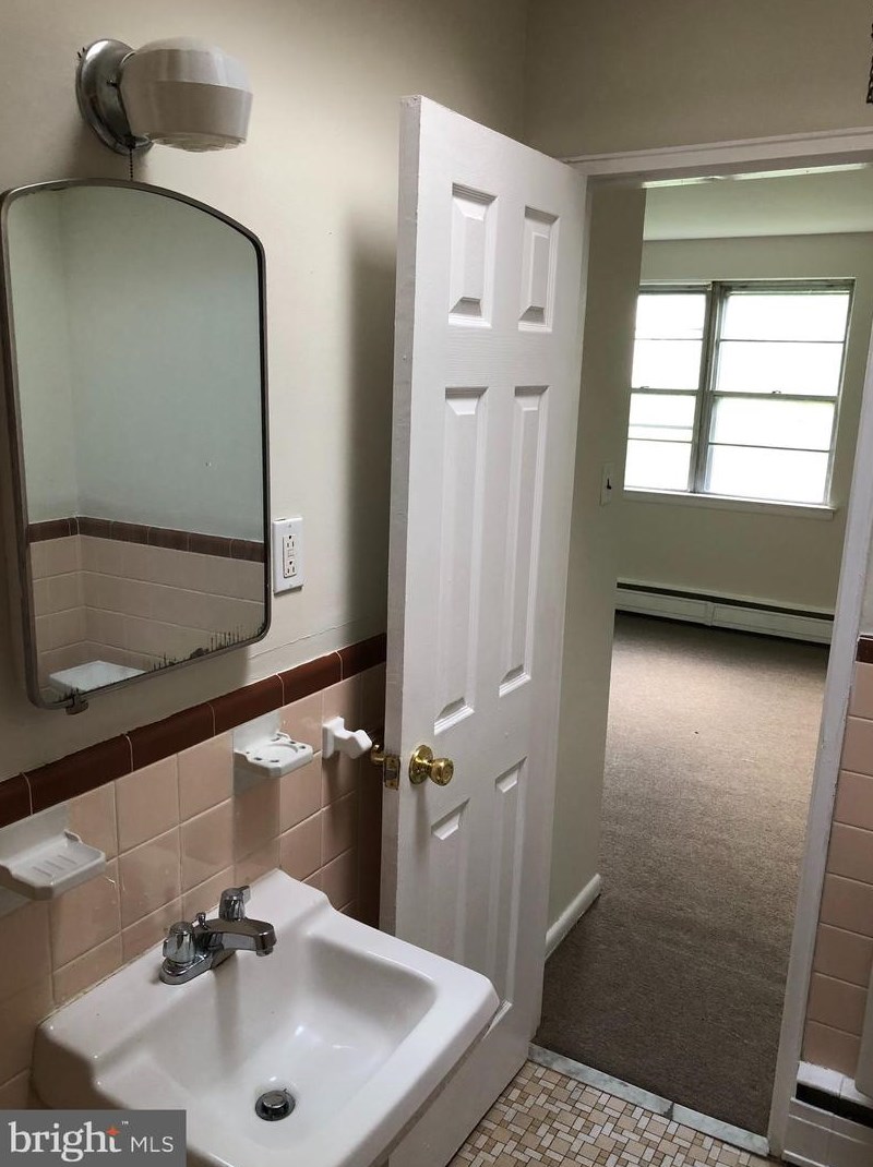 208 Furley St, Philadelphia PA 19120-2335 exterior