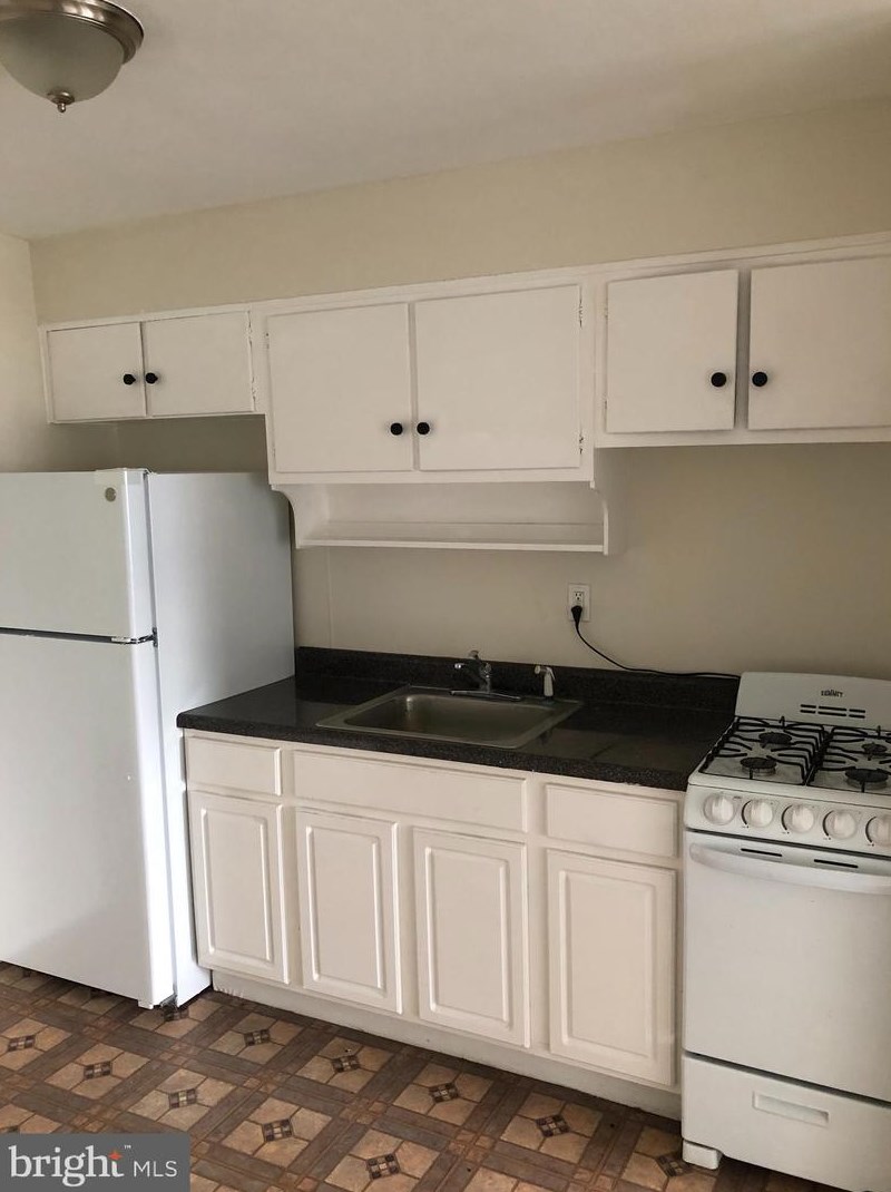 208 Furley St, Philadelphia PA 19120-2335 exterior