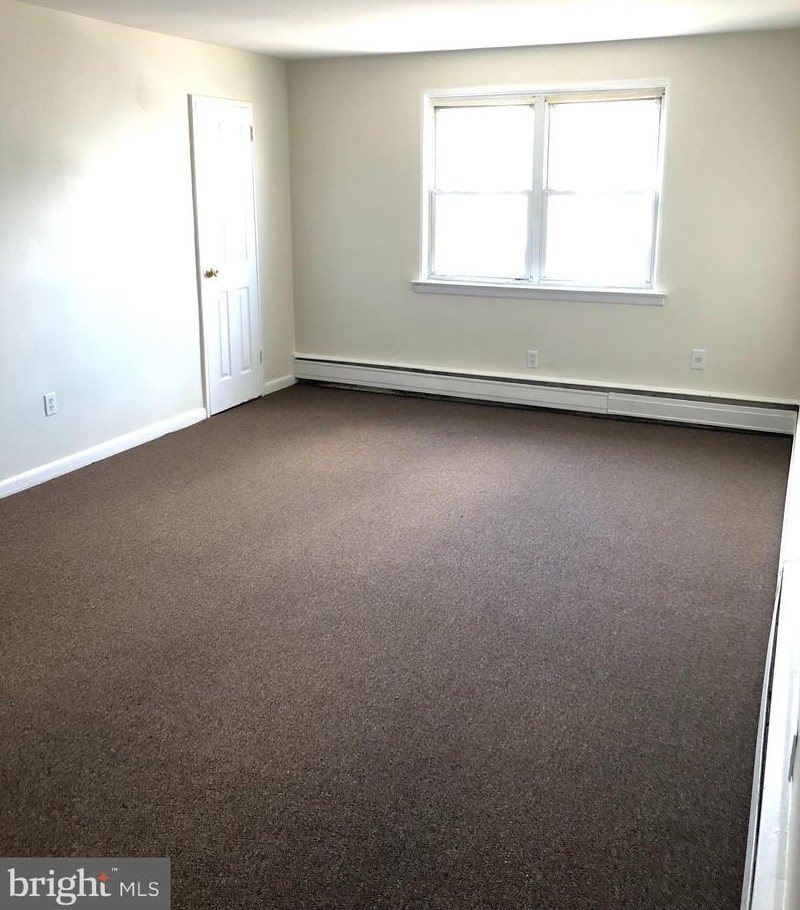 208 Furley St, Philadelphia, PA 19120-2335