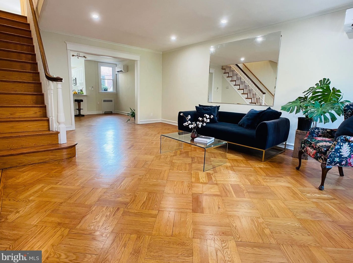 6647 Sprague St, Philadelphia PA  19119-3843 exterior