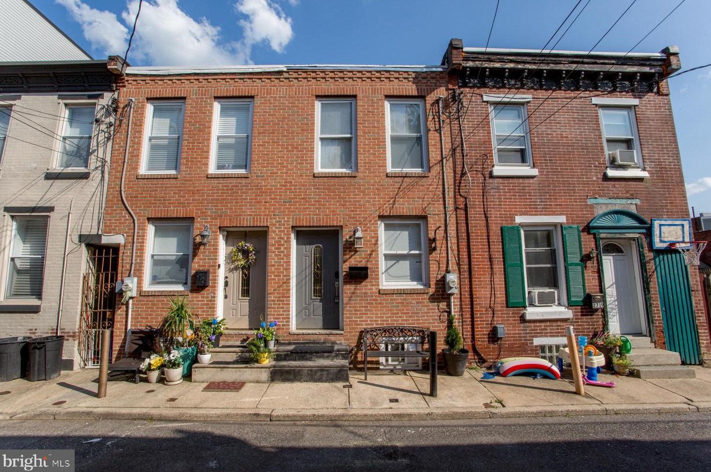 2721 Webb St, Philadelphia, PA 19134-4736