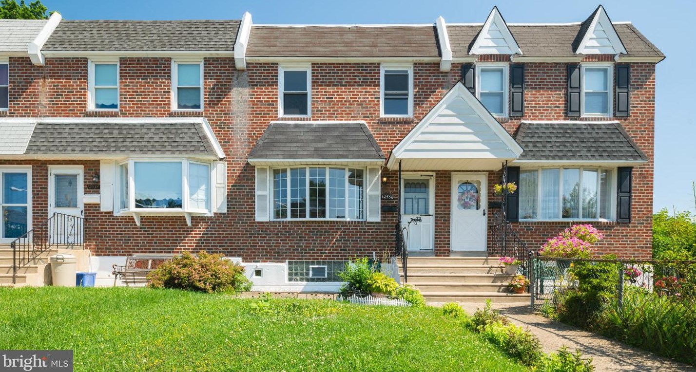 12556 Deer Run Rd, Philadelphia, PA 19154-3009