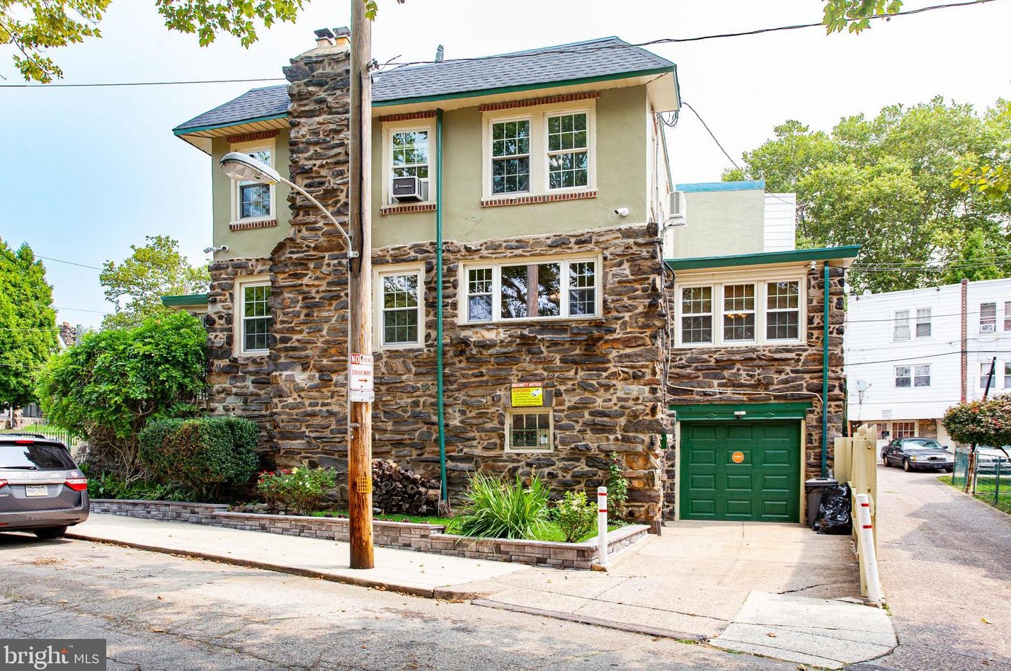 6716 Malvern Ave, Philadelphia, PA 19151-3020