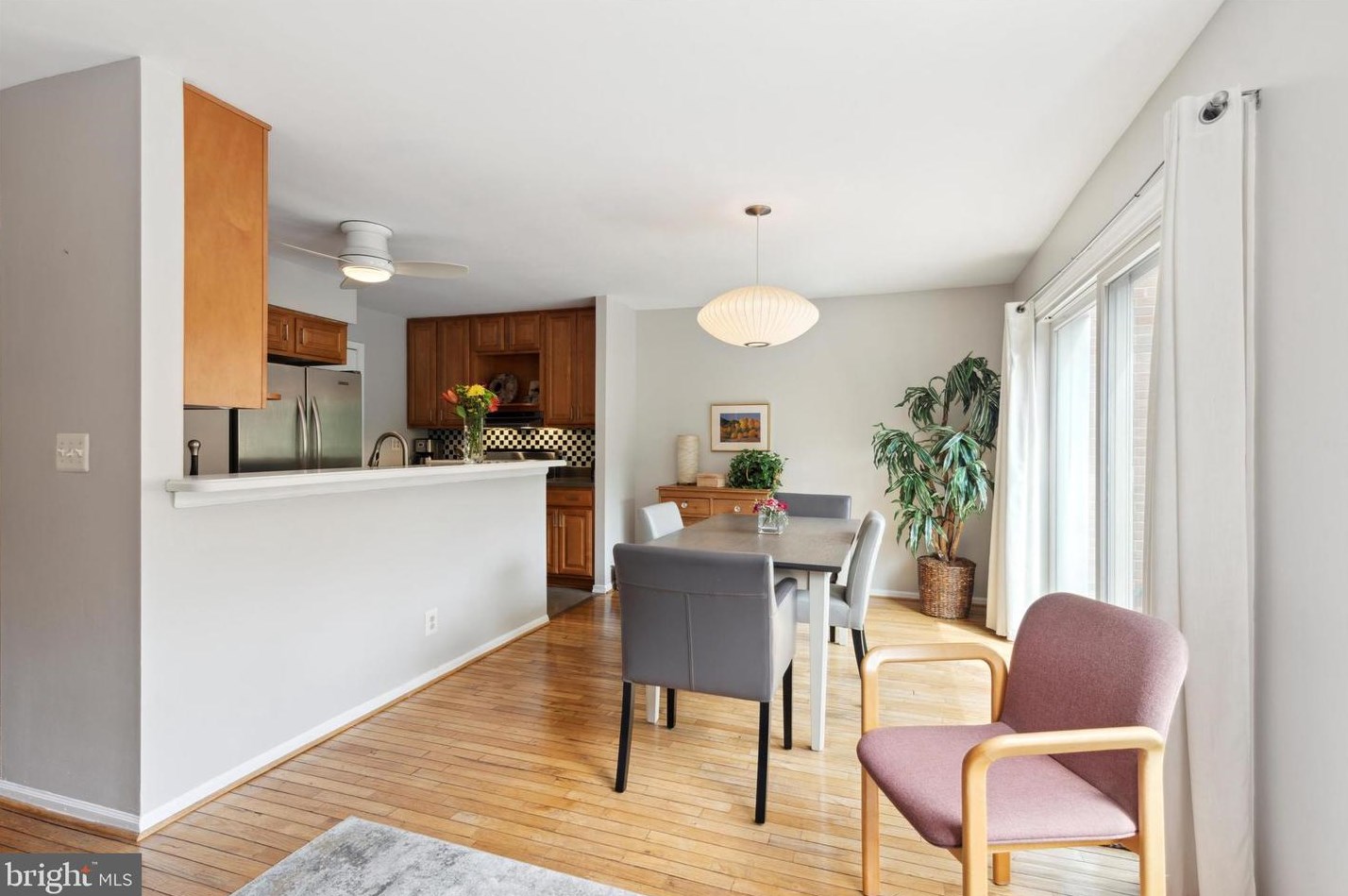 2819 Pennsylvania Ave, Philadelphia PA 19130-1711 exterior