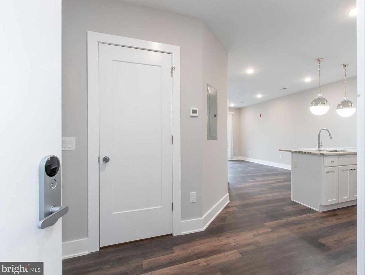 45 W Haines St #unit 408, Philadelphia, PA 19144
