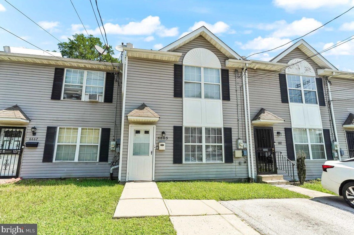 6665 Musgrave St, Philadelphia, PA 19119-2266