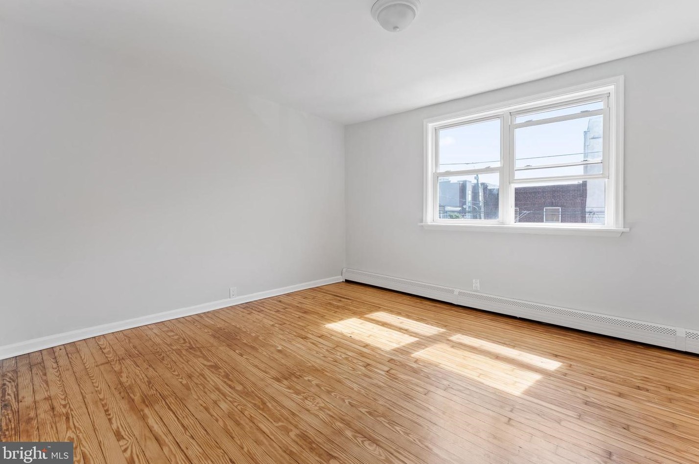 1716 S 5th St #2, Philadelphia, PA 19148