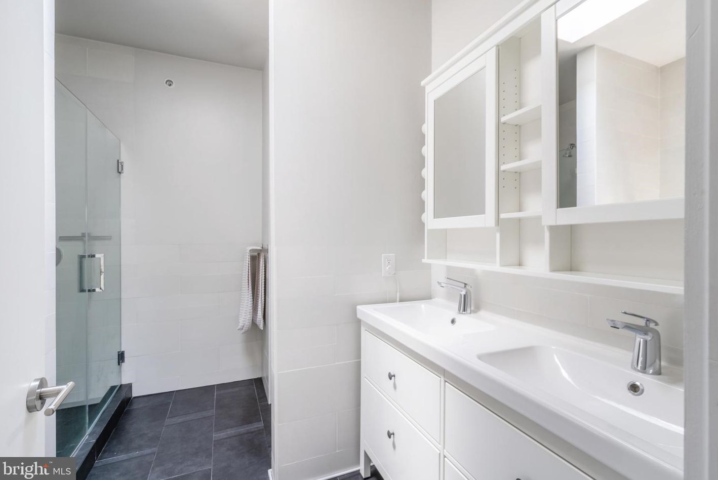 2227 Blair St, Philadelphia PA 19125-2001 exterior