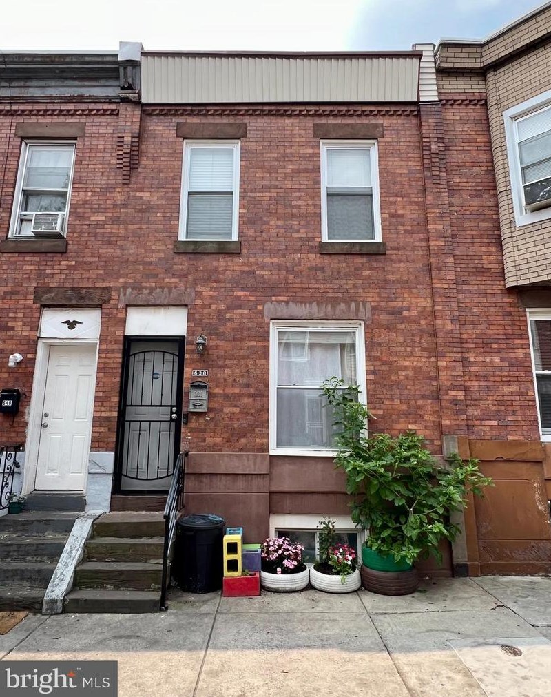 638 E Cornwall St, Philadelphia, PA 19134