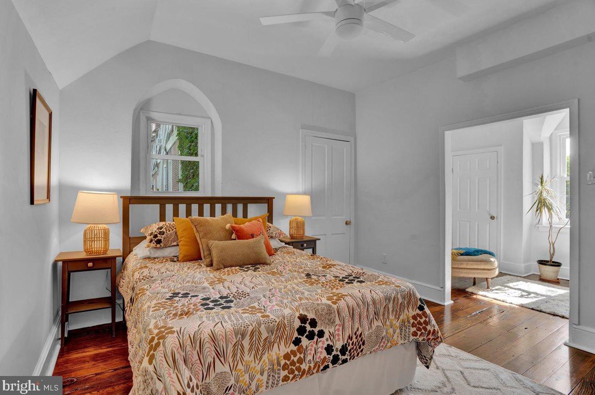 5545 Morton St, Philadelphia PA 19144-1330 exterior