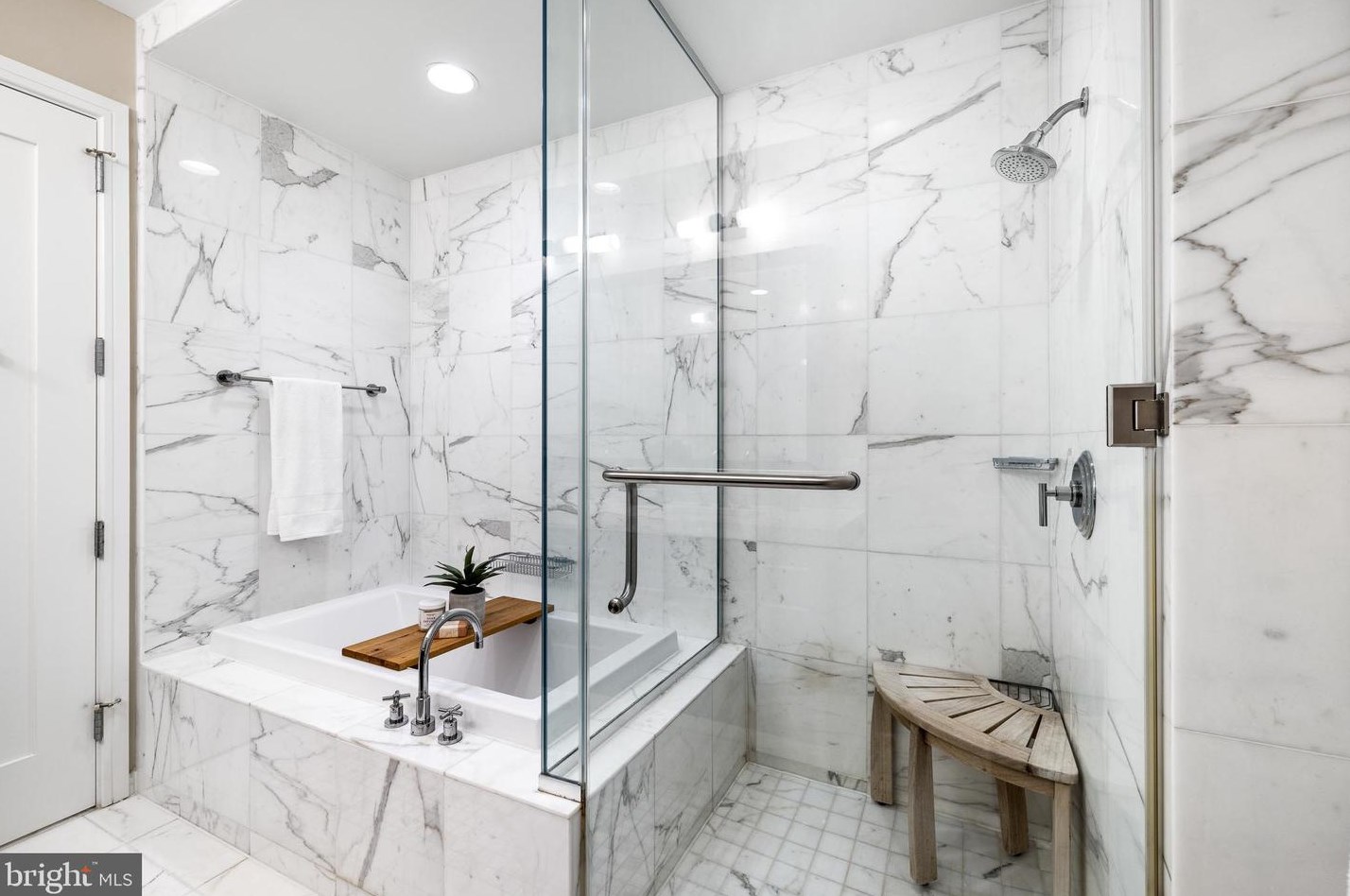 1414 Penn Sq, Philadelphia PA 19102-2542 exterior