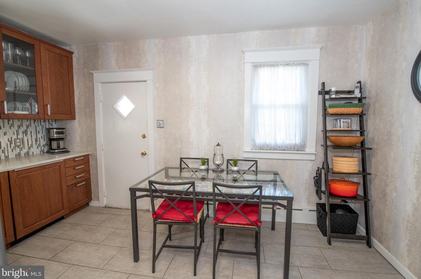 568 Sanger St, Philadelphia PA 19124-1106 exterior