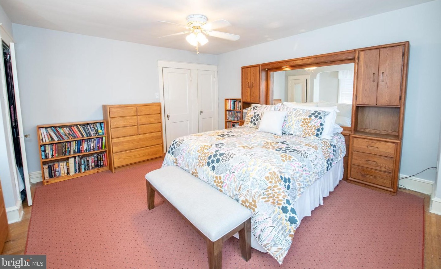 568 Sanger St, Philadelphia PA 19124-1106 exterior