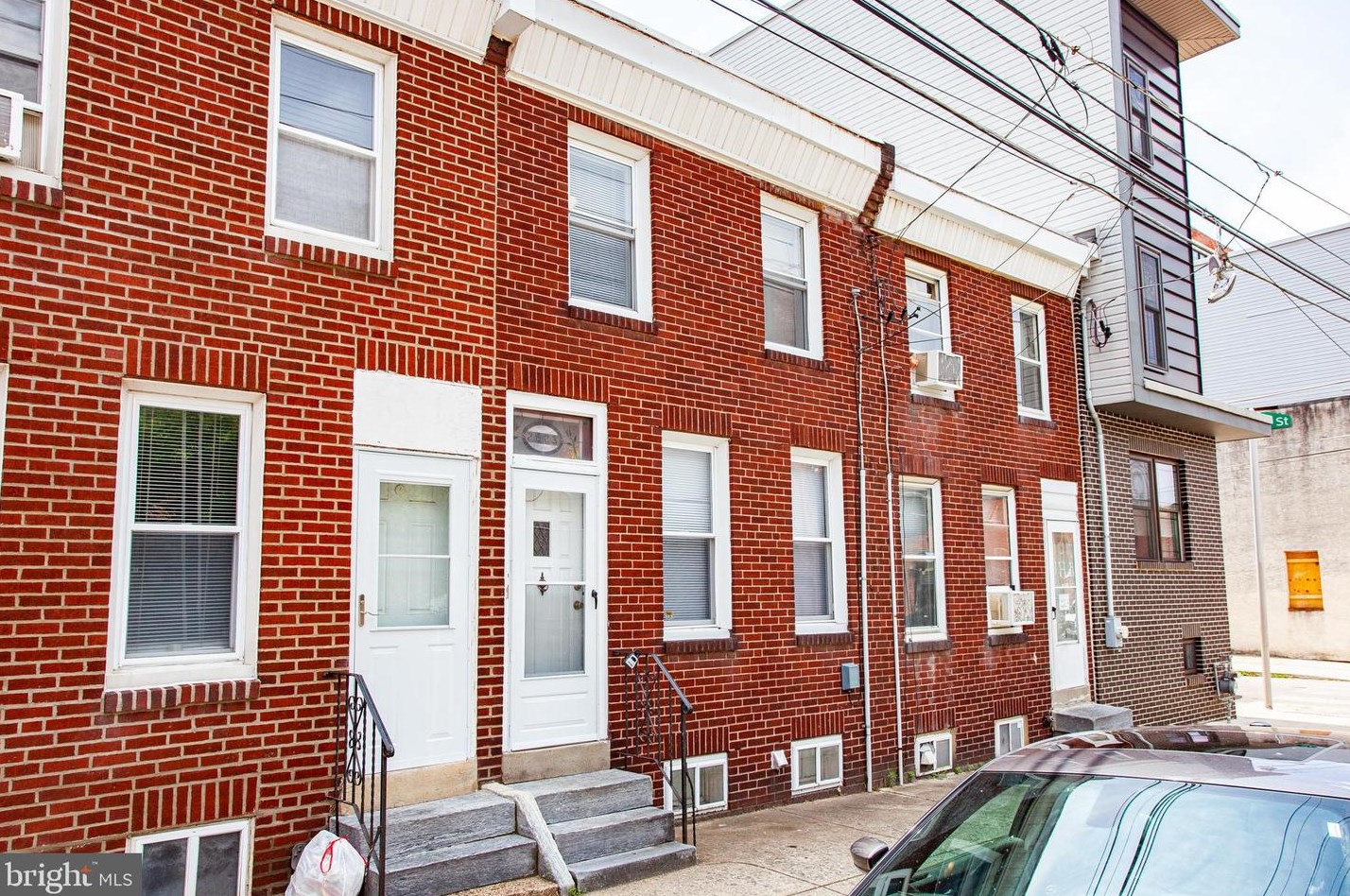2623 Martha St, Philadelphia, PA 19125-1435