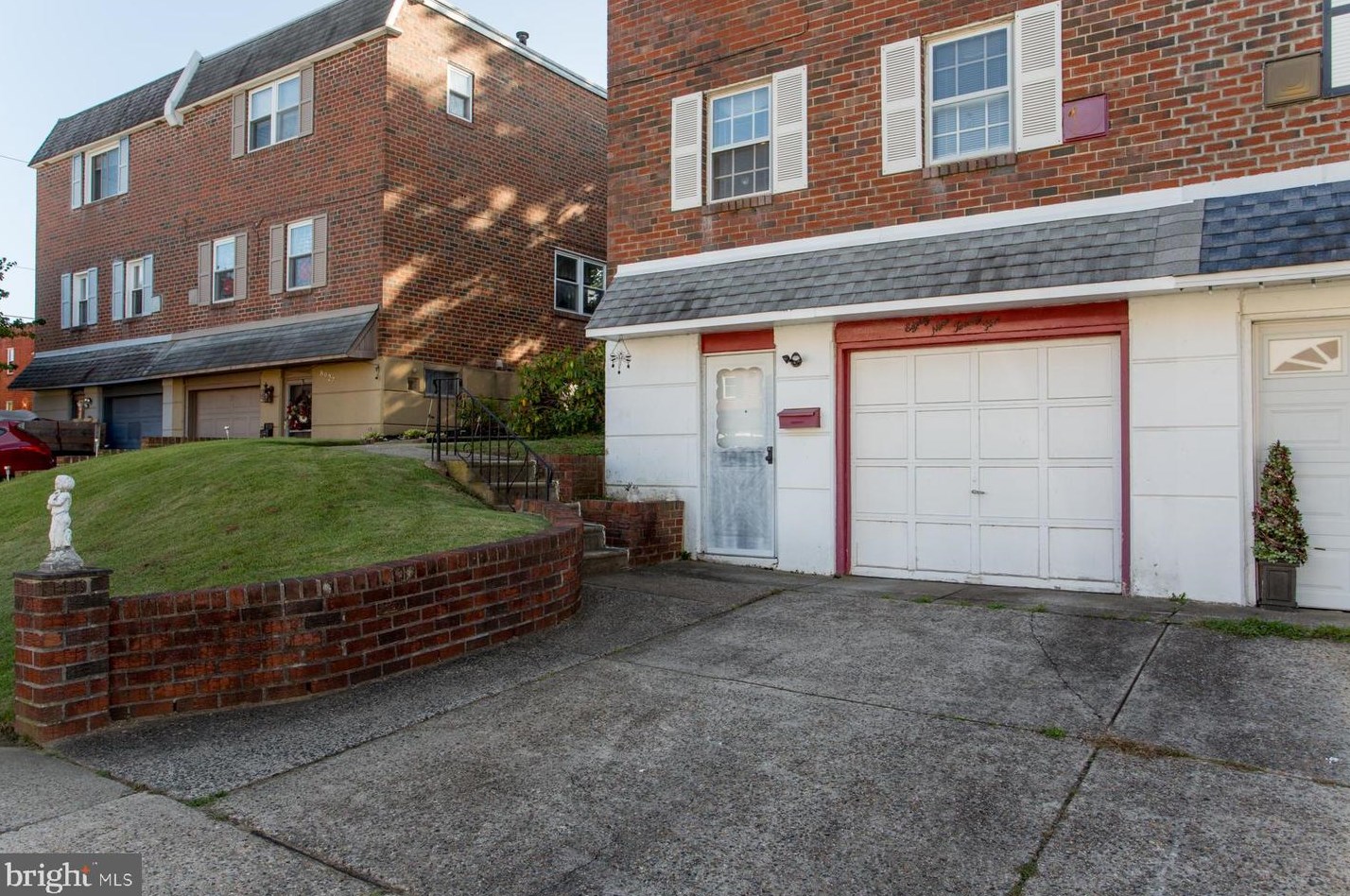 8925 Sylvia Ln, Philadelphia, PA 19115-4522