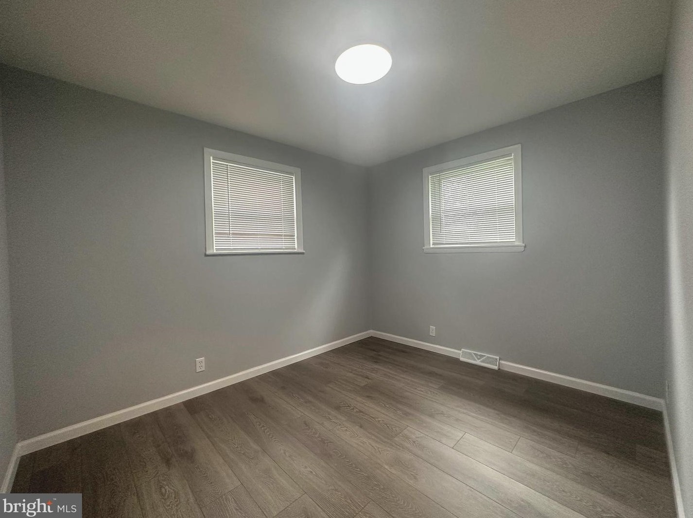 3210 Primrose Rd, Philadelphia PA  19114-2503 exterior