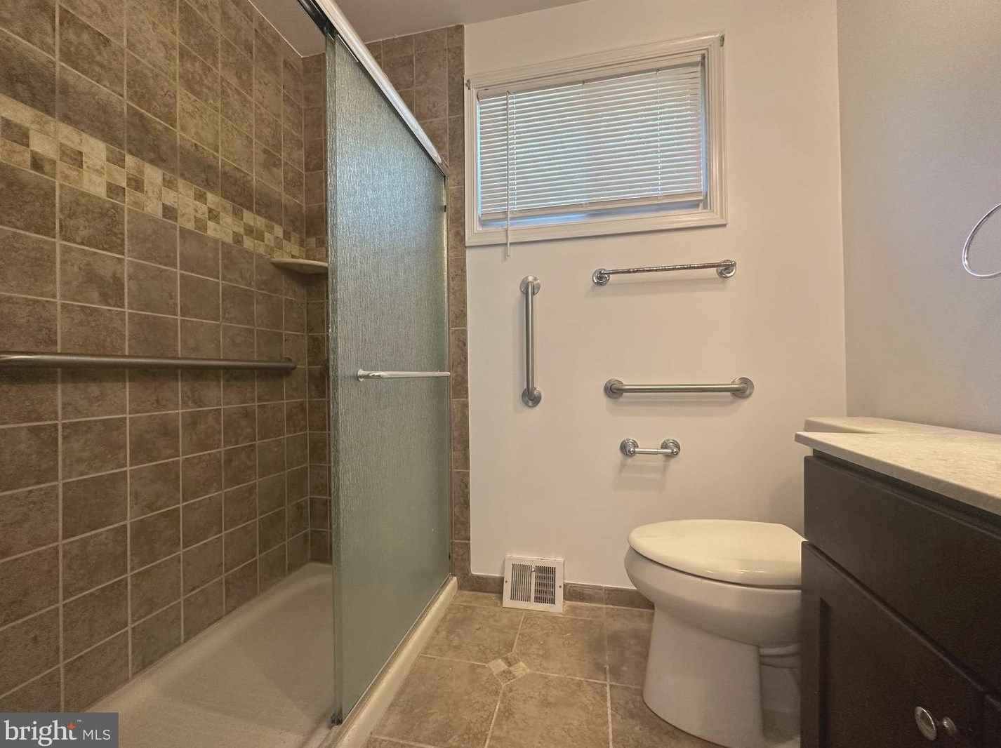 3210 Primrose Rd, Philadelphia PA  19114-2503 exterior