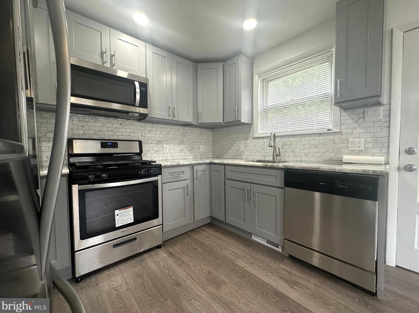 3210 Primrose Rd, Philadelphia PA  19114-2503 exterior