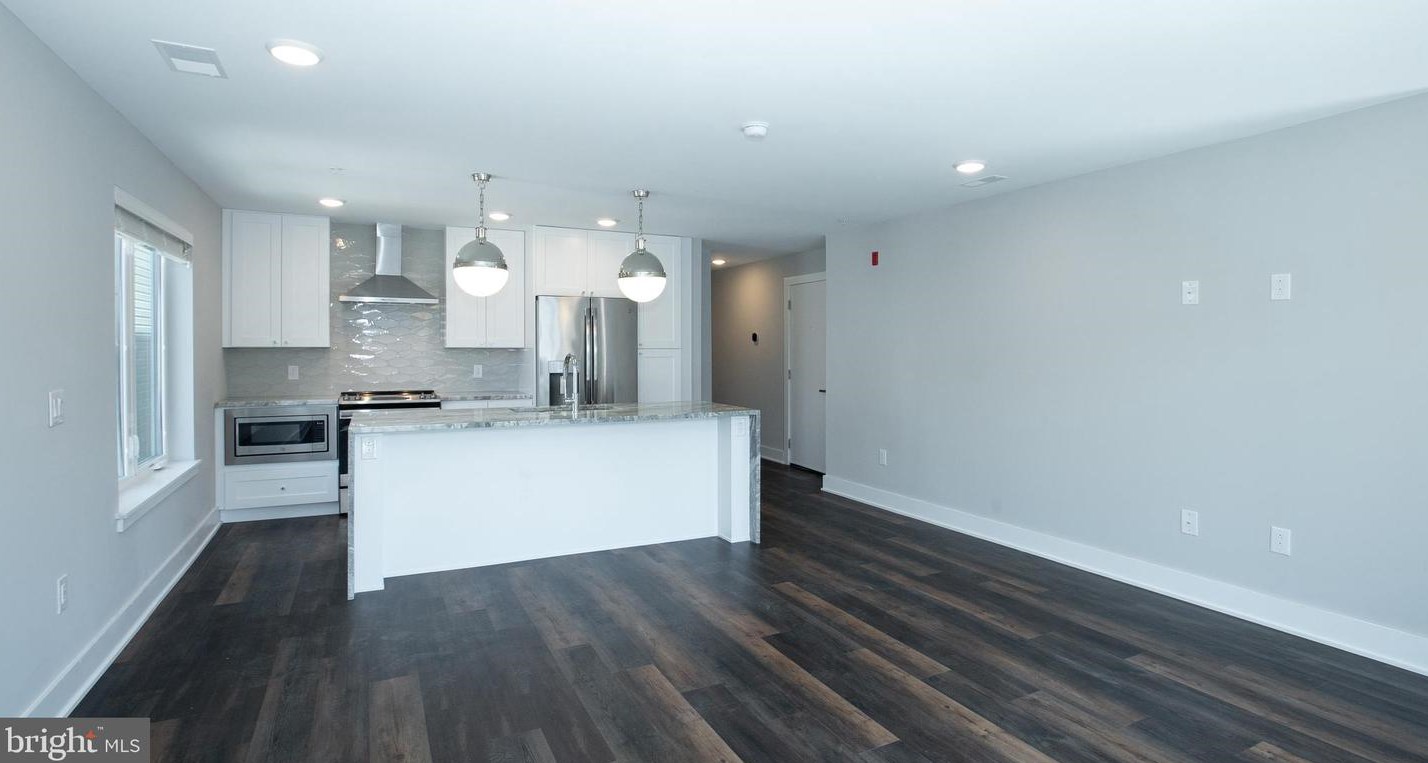 817 N 20th St #unit 14, Philadelphia, PA 19130
