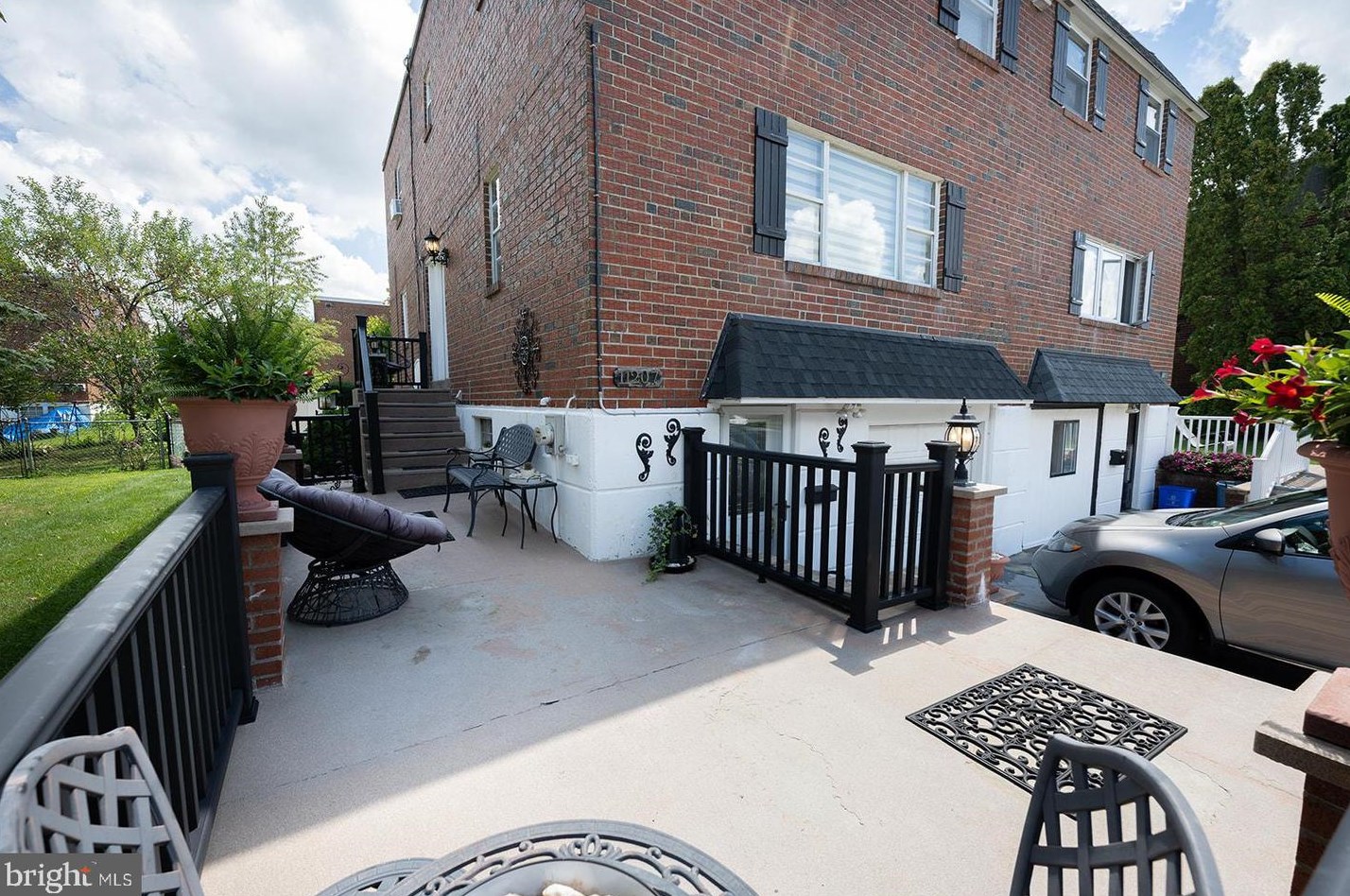 11207 Halstead St, Philadelphia, PA 19116-2737