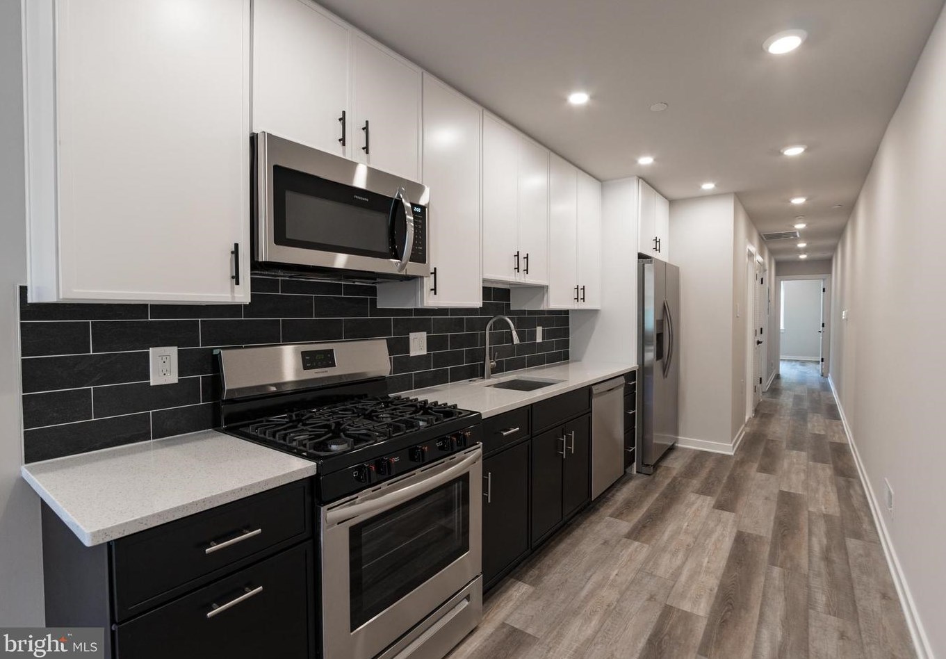 644 N 38th St #unit B, Philadelphia, PA 19104