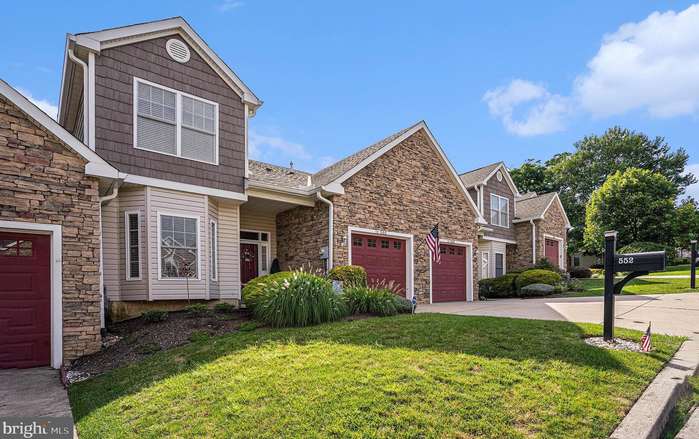 552 Penny Ln, Philadelphia, PA 19111-1200