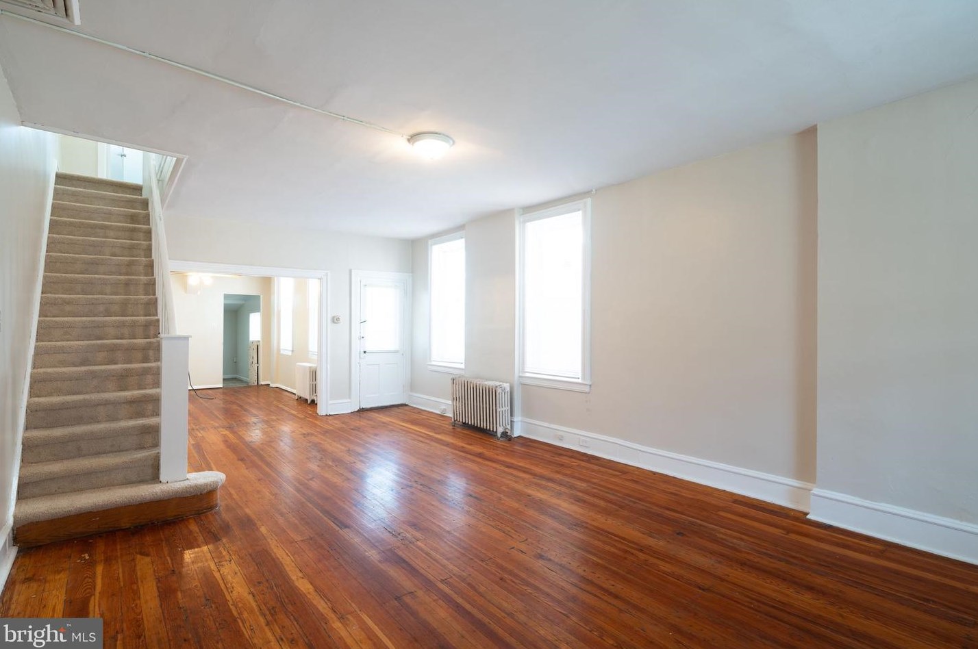 1732 Harrison St, Philadelphia, PA 19124-2748