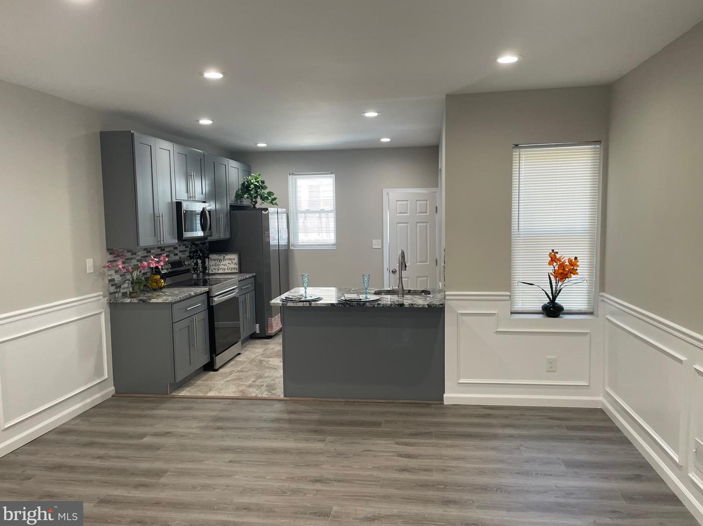 5409 Morse St, Philadelphia, PA 19131-3131