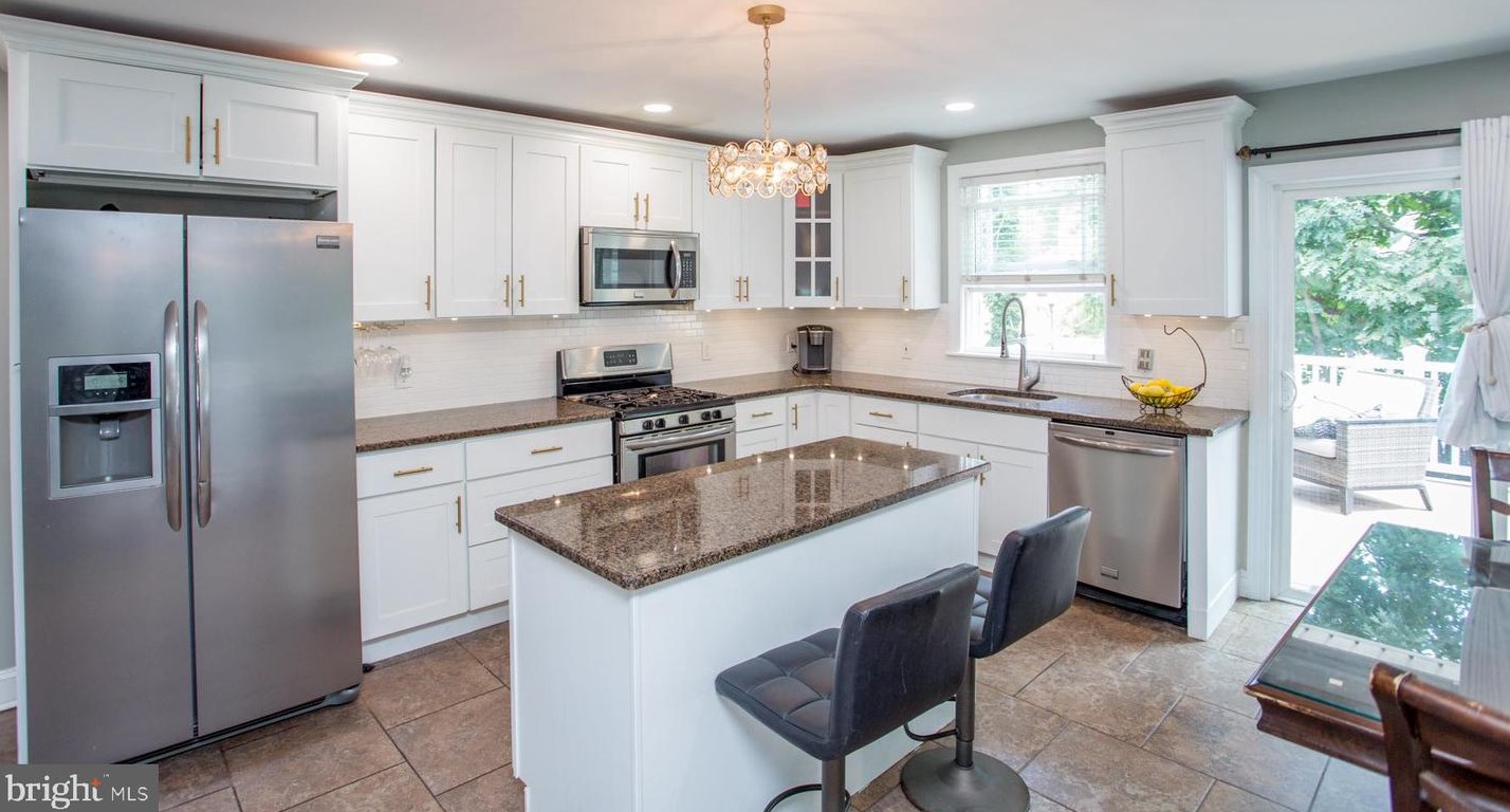 3405 Amity Rd, Philadelphia PA  19154-3903 exterior