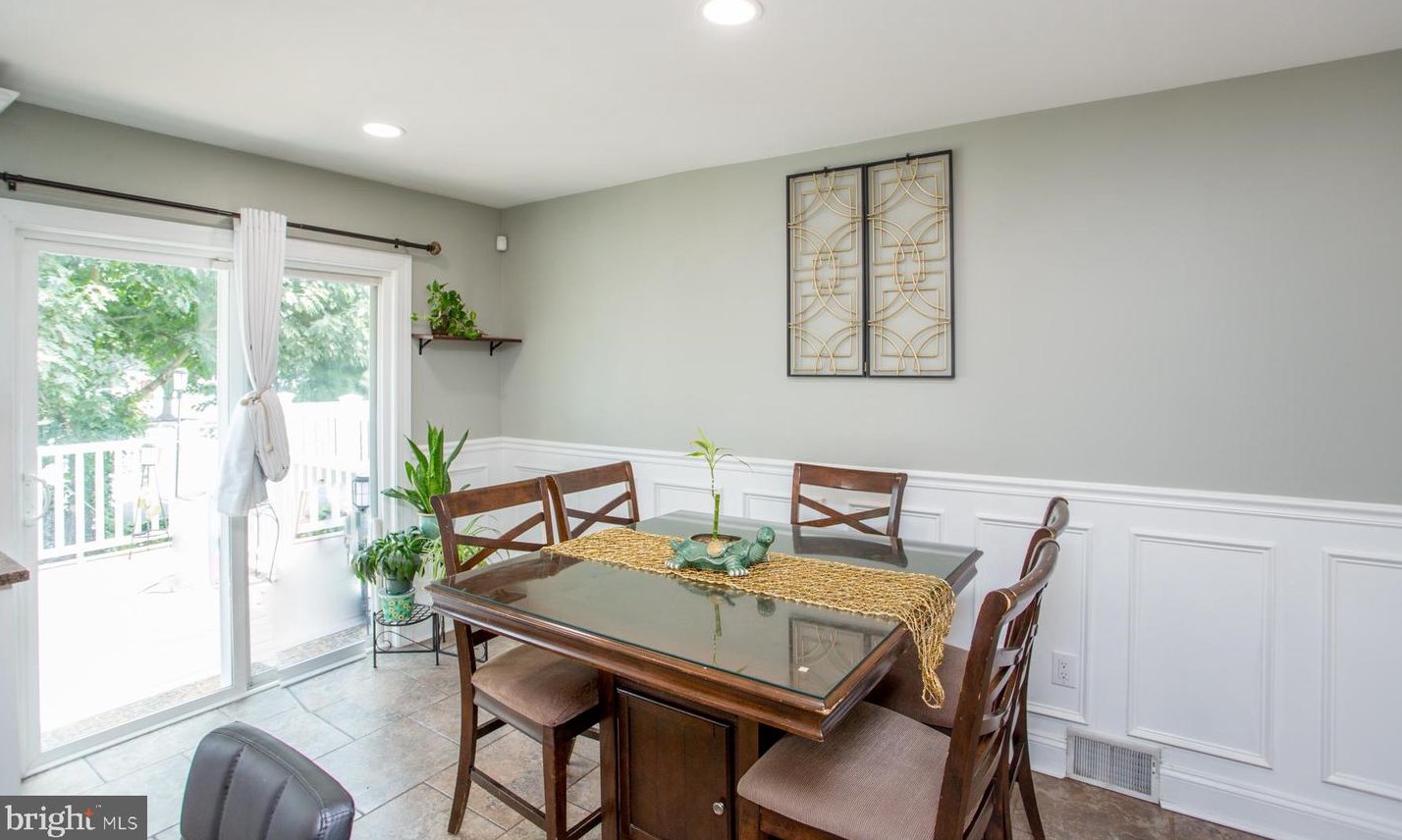 3405 Amity Rd, Philadelphia PA  19154-3903 exterior