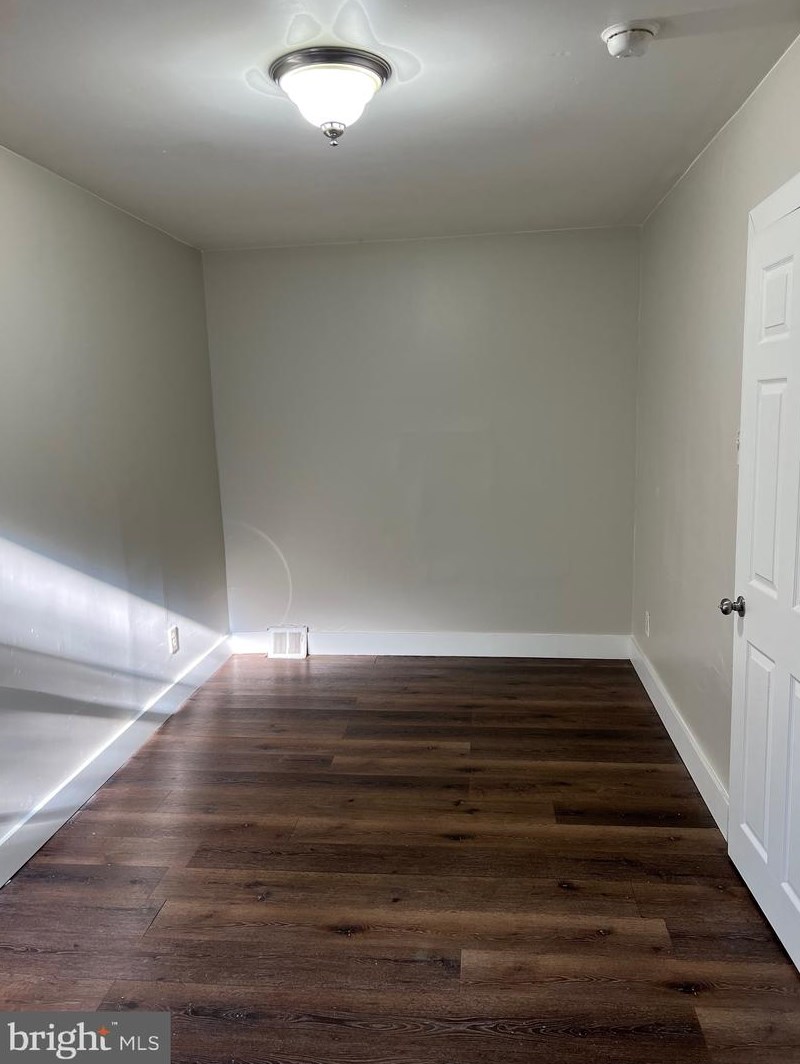 331 Felton St, Philadelphia PA 19151-3806 exterior