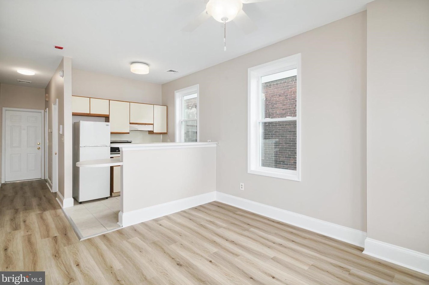 2338 S Broad St #3rd Flr Rear, Philadelphia, PA 19145