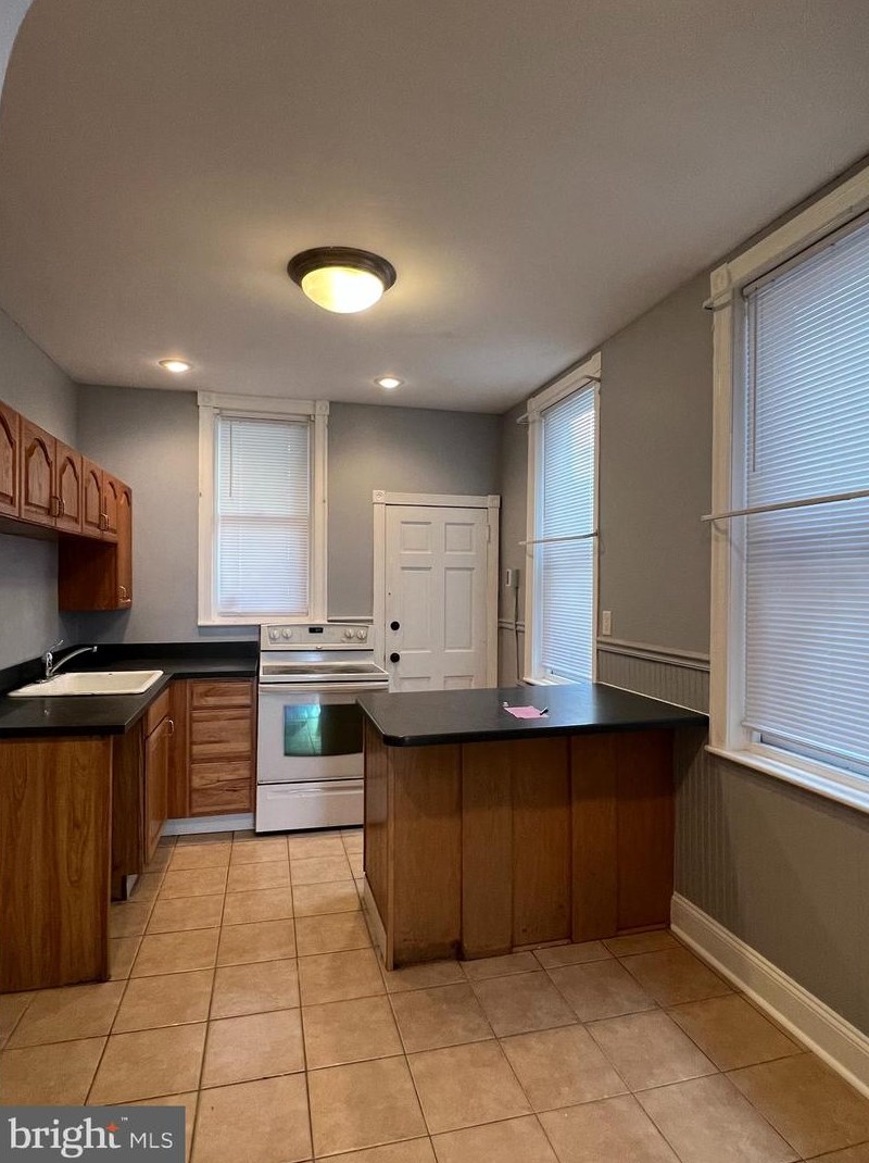 3140 Custer St, Philadelphia PA  19134-2408 exterior