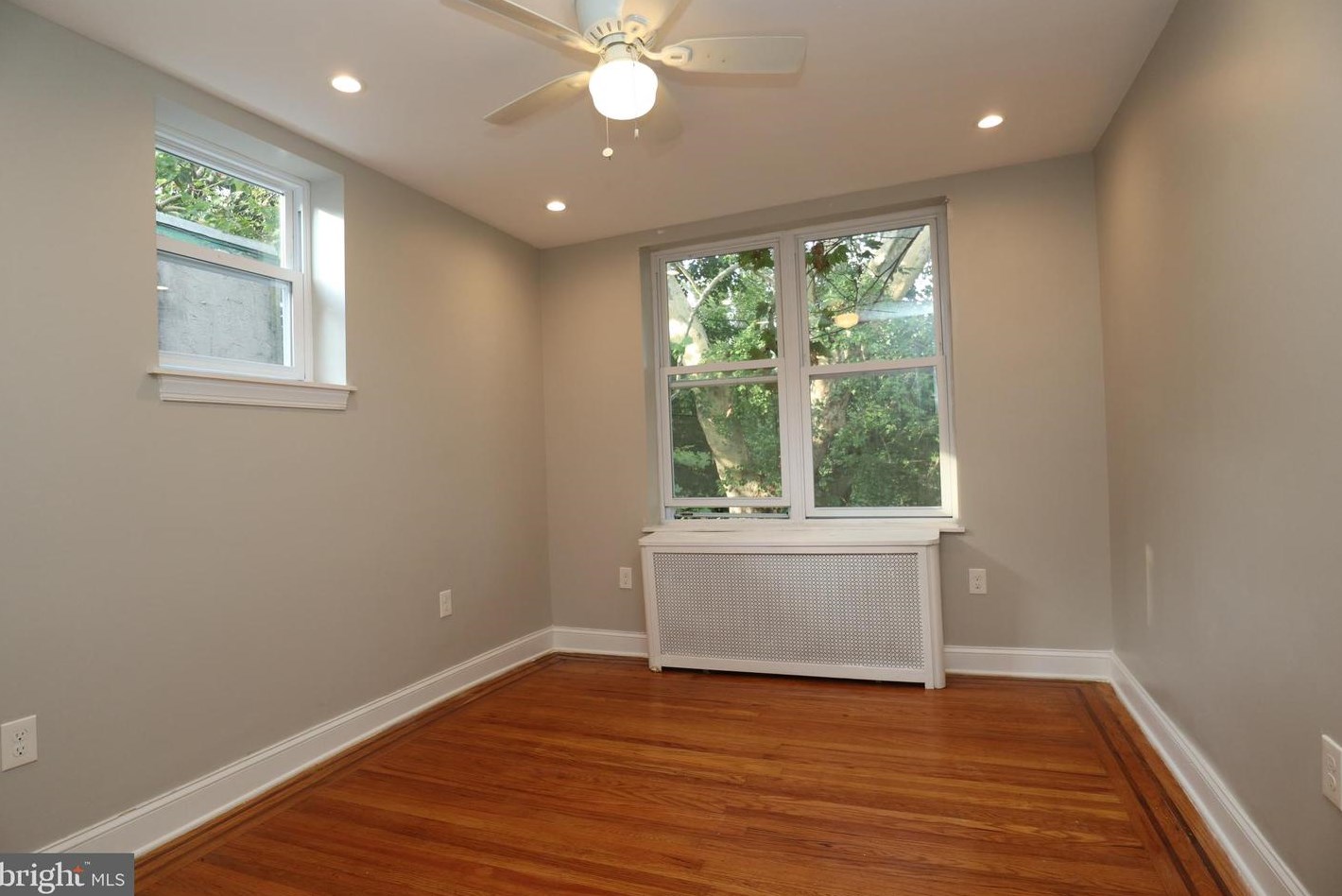 6465 Musgrave St, Philadelphia PA  19119-2332 exterior
