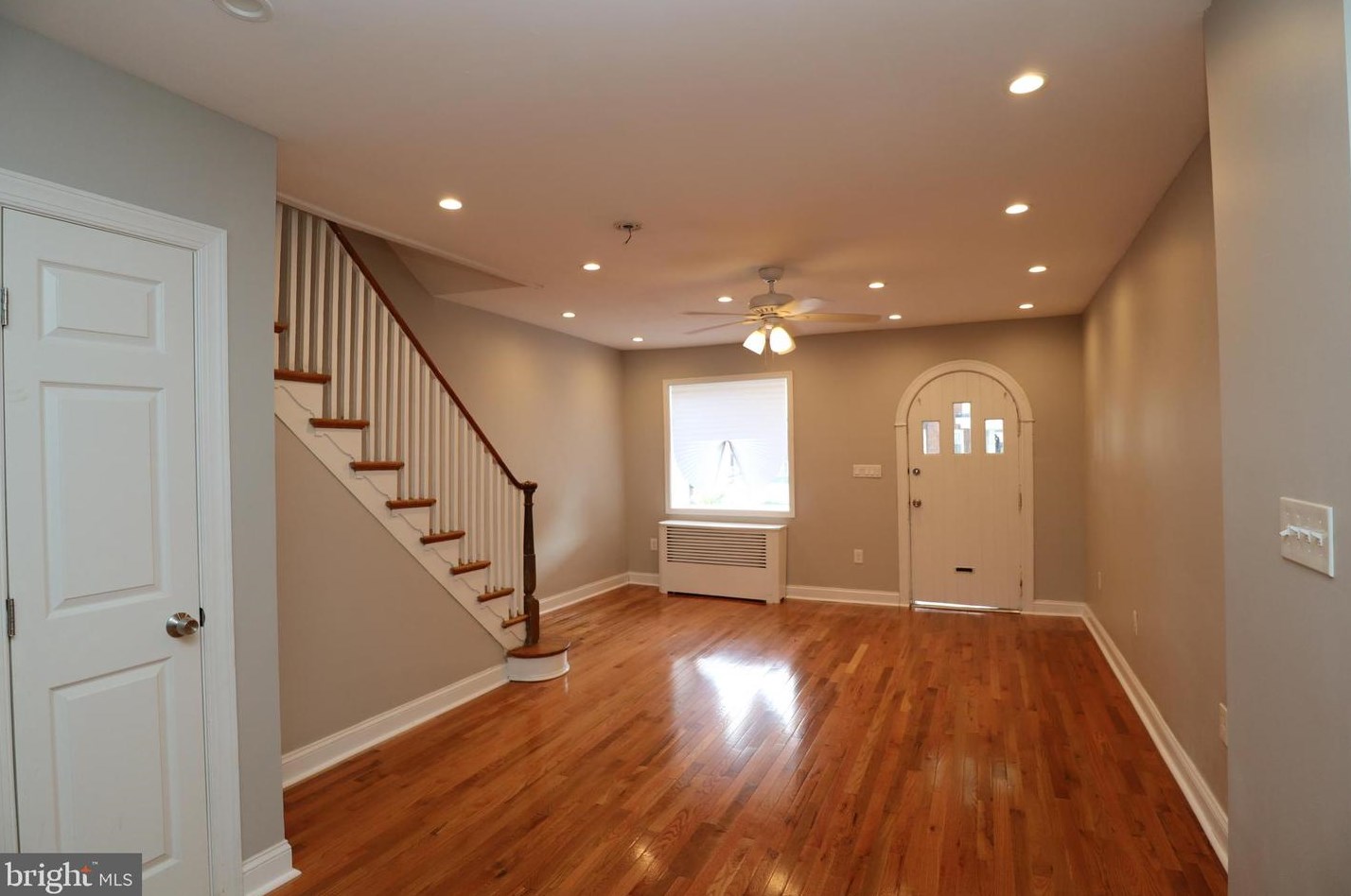6465 Musgrave St, Philadelphia PA  19119-2332 exterior