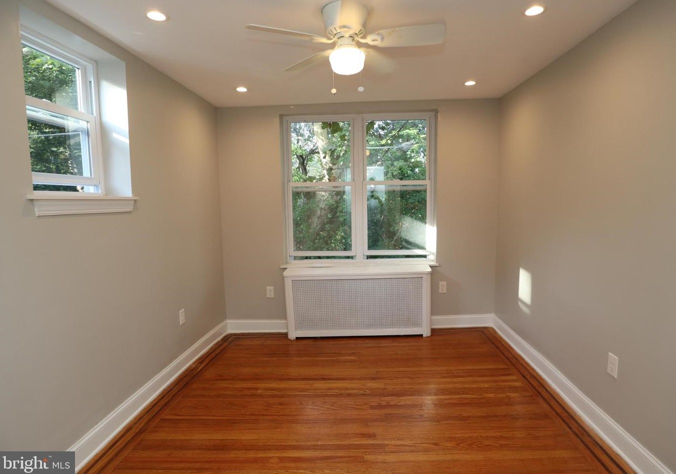 6465 Musgrave St, Philadelphia PA  19119-2332 exterior