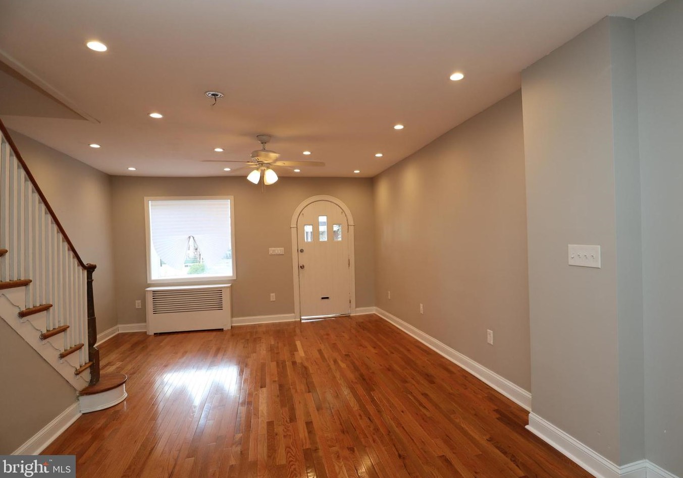 6465 Musgrave St, Philadelphia PA  19119-2332 exterior