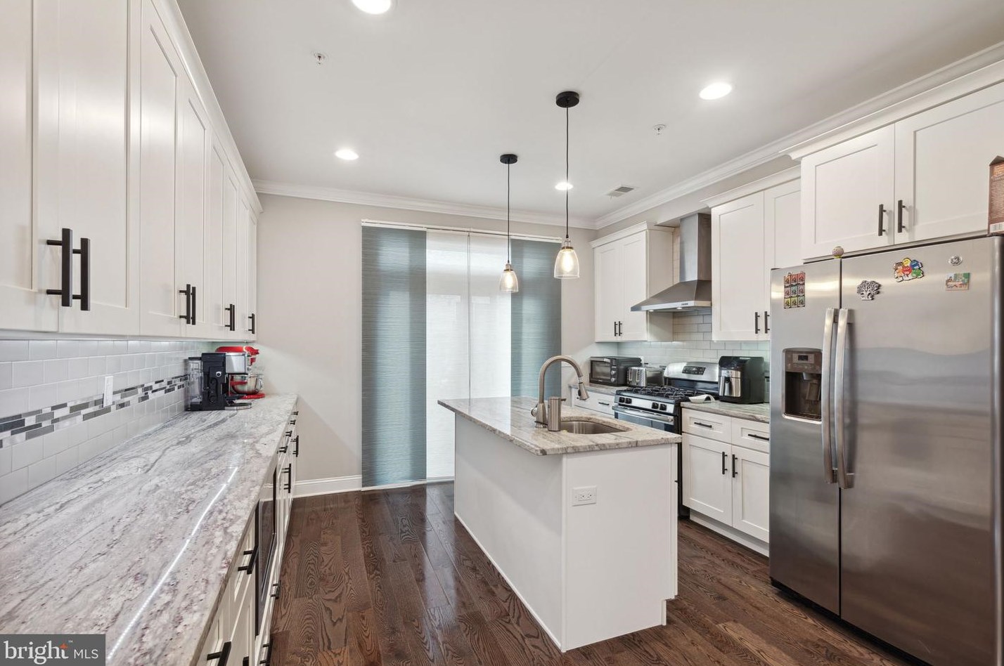 2053 Arizona St, Philadelphia PA  19125-1531 exterior