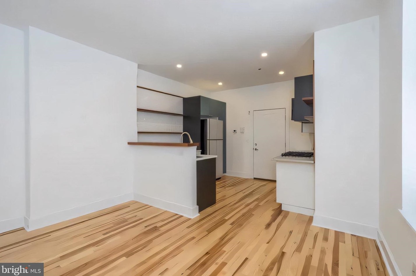 4815 Chester Ave #2r, Philadelphia, PA 19143