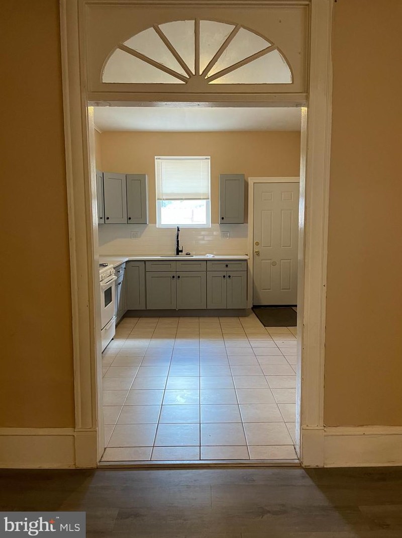 1821 S 18th St, Philadelphia, PA 19121