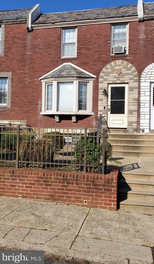 4217 Oakmont St, Philadelphia, PA 19136-3612