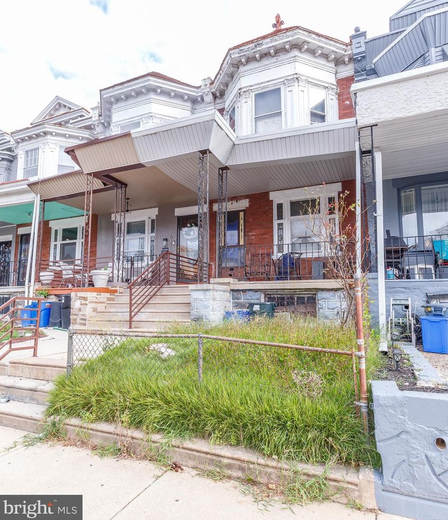 6113 Webster St, Philadelphia, PA 19143-2217