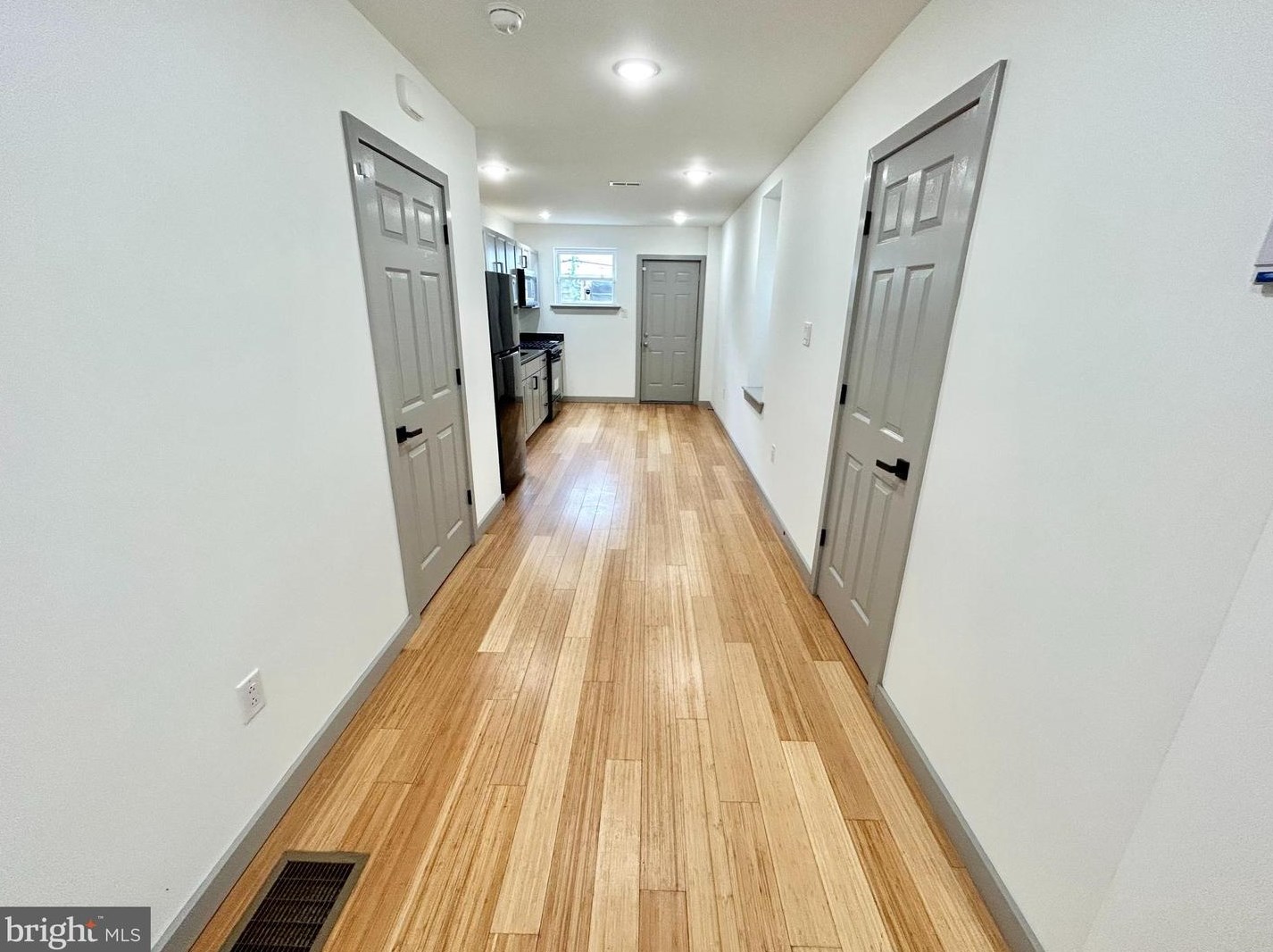 949 E Schiller St, Philadelphia, PA 19134