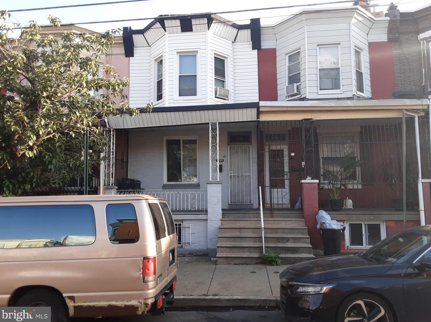 644 Ontario St, Philadelphia, PA 19134-1228