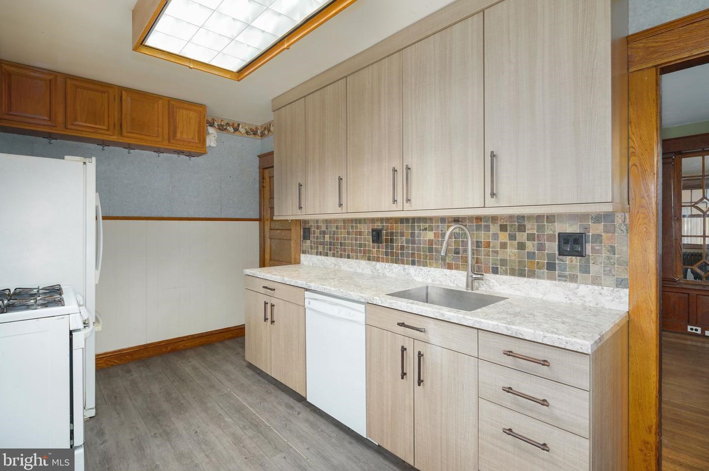 525 Levick St, Philadelphia, PA 19111-5735