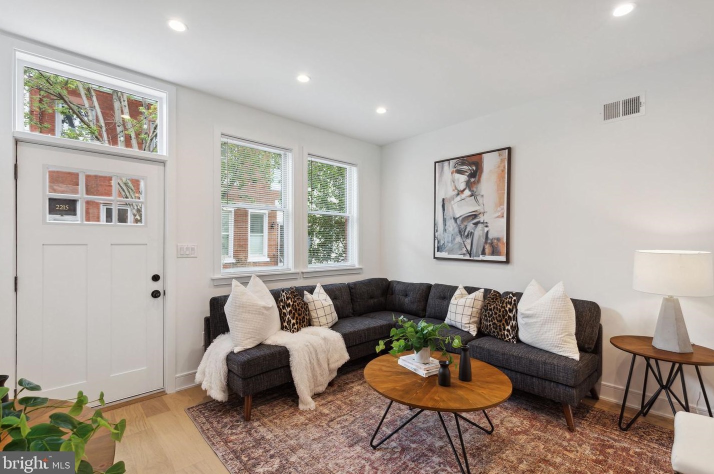 2214 Myrtle St, Philadelphia, PA 19130-1908